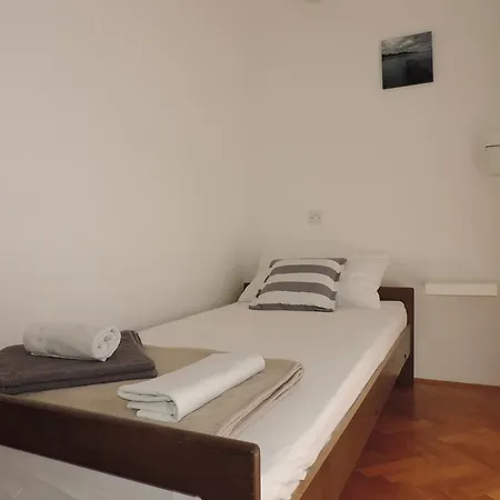Apartment Vidas Novalja Exterior photo