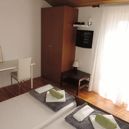 Apartment Vidas Novalja Exterior photo
