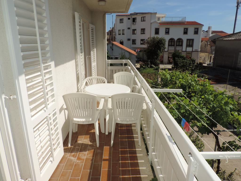 Vidas Apartment *