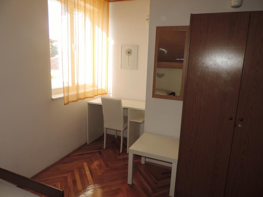 Vidas Apartment *